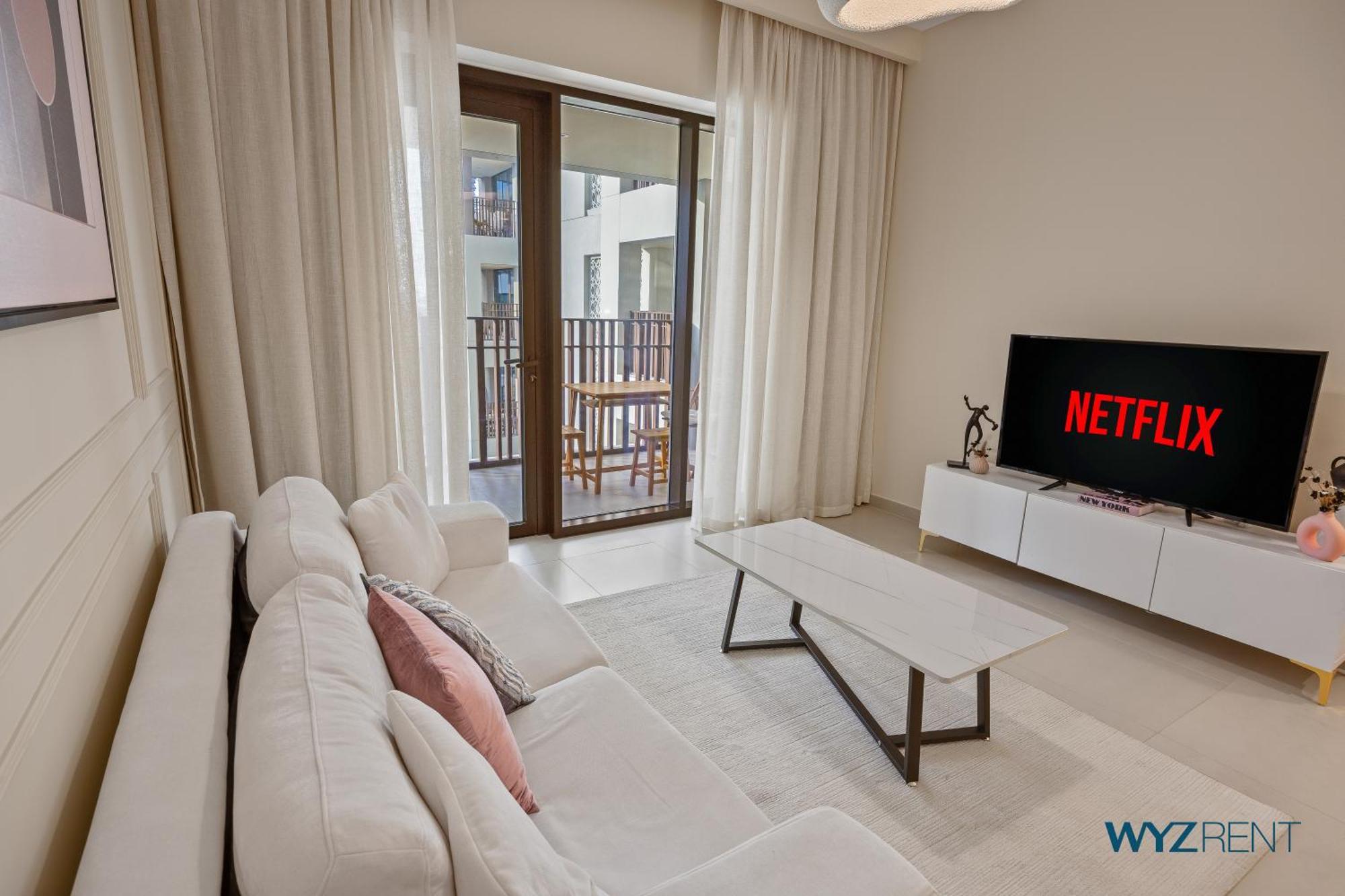 Apartment Pink Panther Soft Glam 1br In Surf 2-creek Dubai