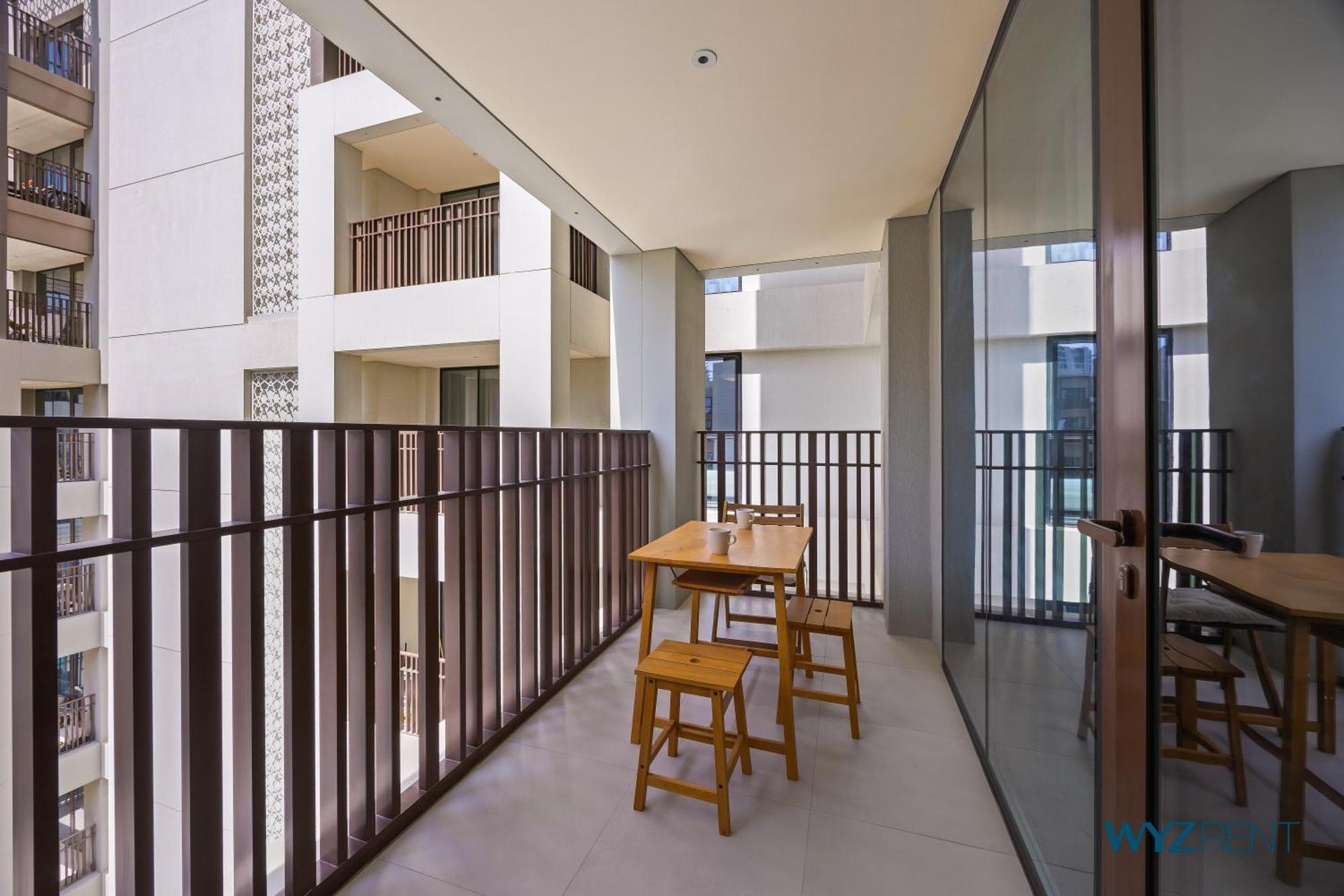 Pink Panther Soft Glam 1br In Surf 2-creek Apartment Dubai